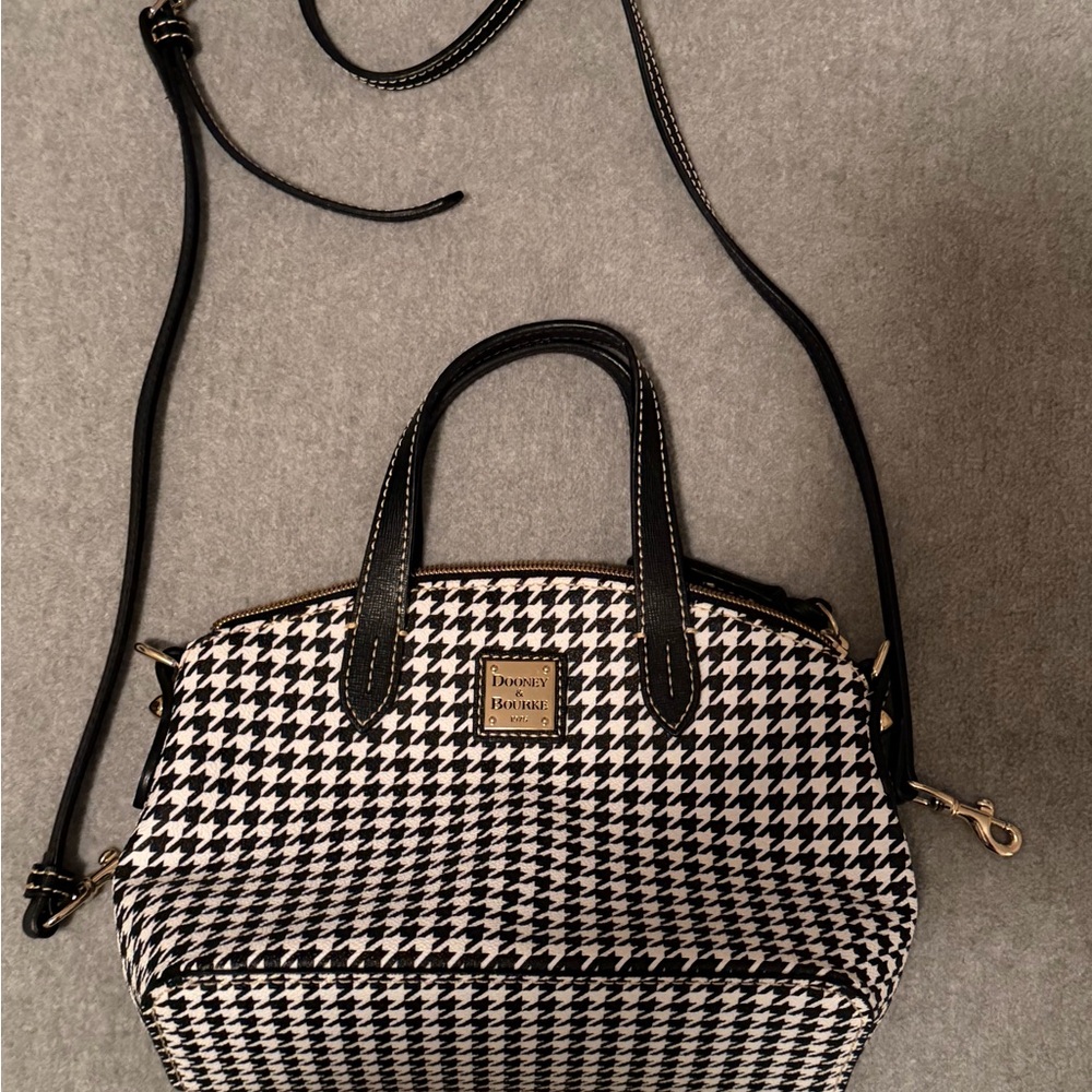 Dooney & Bourke Houndstooth Handbag